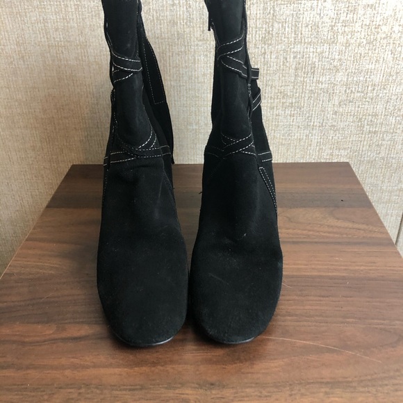 Women’s Bisou Bisou Black Suede Tassel Boots Size 7.5 - Picture 4 of 6